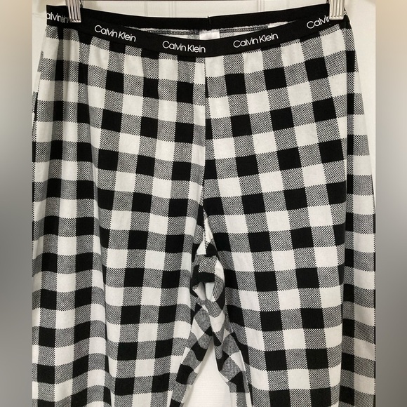 CALVIN KLEIN PAJAMA BOTTOMS - Size Large - Picture 2 of 5